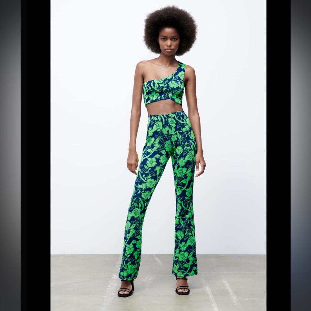 Zara coordinating set floral jacquard crop top and high rise flare set. Med. - Picture 3 of 12
